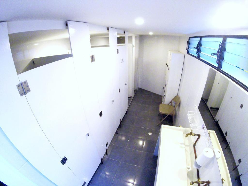 מניזאלס Hostal De La 57 מראה חיצוני תמונה