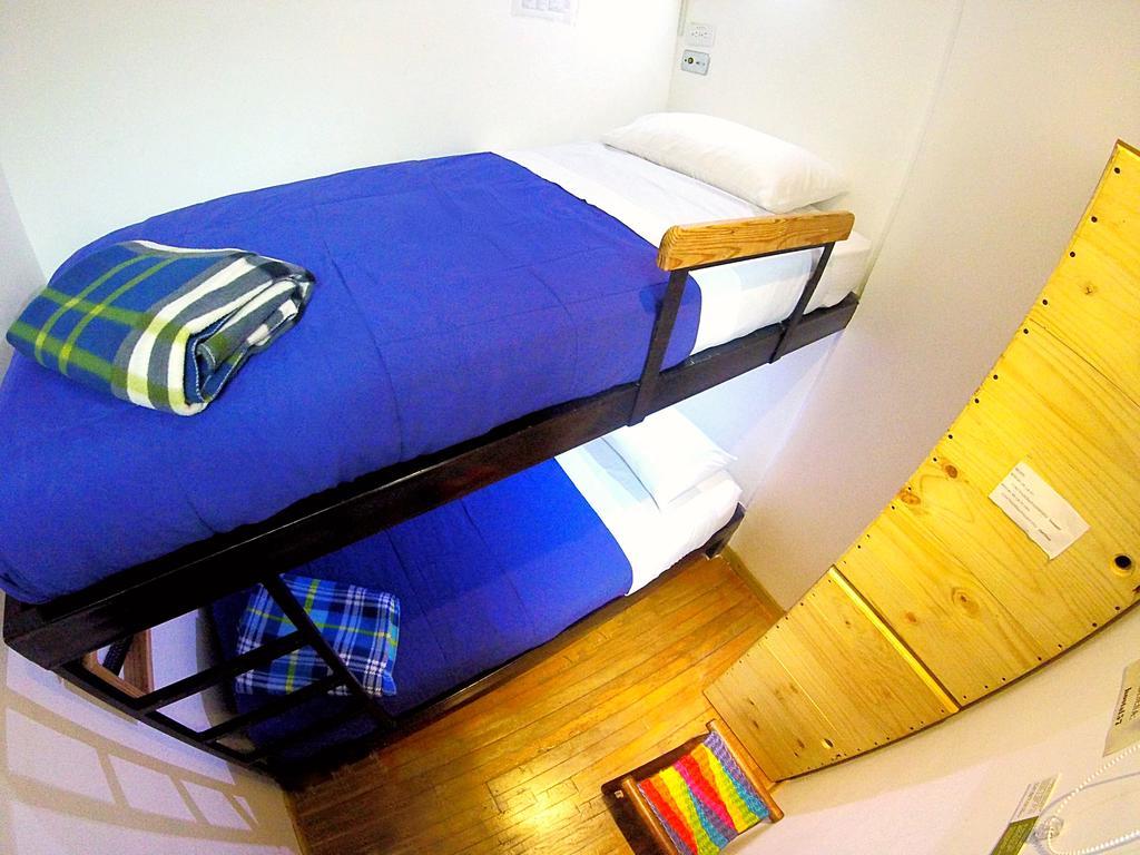 מניזאלס Hostal De La 57 מראה חיצוני תמונה
