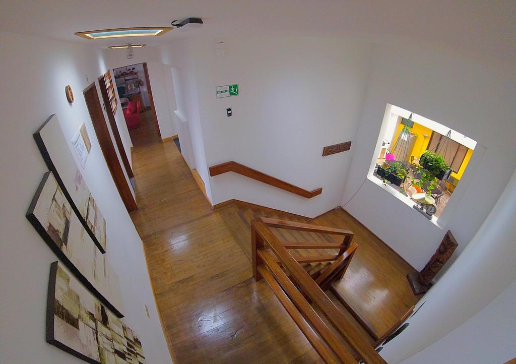 מניזאלס Hostal De La 57 מראה חיצוני תמונה